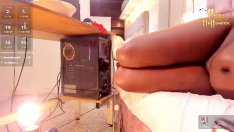 Snapshot of amina_westt chatting on 10-08-25, 09:51 Amina online show from 10-08-25, 09:51