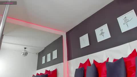 Amira Sanz online show from 10-31-25, 02:12