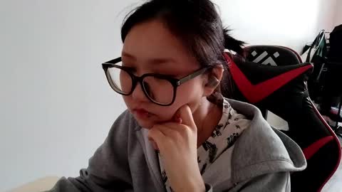 Snapshot of amiramita chatting on 05-19-26, 01:22 Kathrynenijou online show from 05-19-26, 01:22