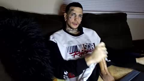 Snapshot of amiri_sweater chatting on 03-05-25, 03:51 amiri_sweater online show from 03-05-25, 03:51