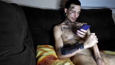 Snapshot of amiri_sweater chatting on 03-12-25, 10:59 amiri_sweater online show from 03-12-25, 10:59