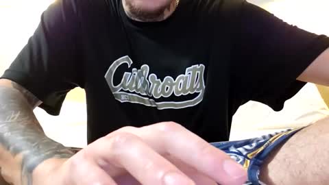 Snapshot of amiri_sweater chatting on 11-30-25, 09:13 amiri_sweater online show from 11-30-25, 09:13