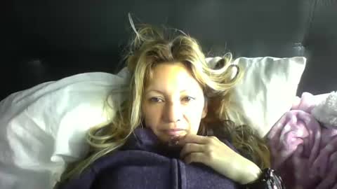 Paula D online show from 03-22-26, 01:03