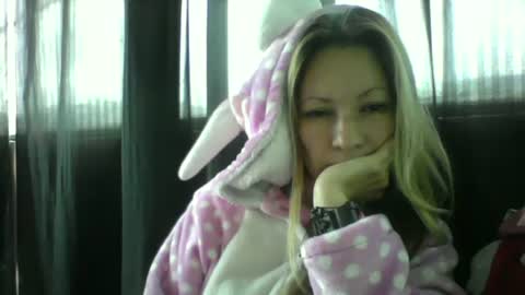 Snapshot of ammber3 chatting on 03-31-26, 11:54 Paula D online show from 03-31-26, 11:54