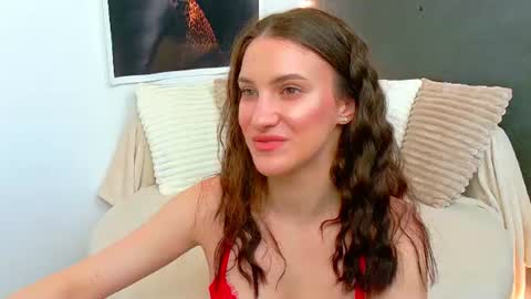 Snapshot of ammirra_a chatting on 06-30-26, 04:46 Amira online show from 06-30-26, 04:46
