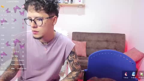 Snapshot of ammy_n_tyler chatting on 12-05-24, 09:06 ammy and thyler online show from 12-05-24, 09:06