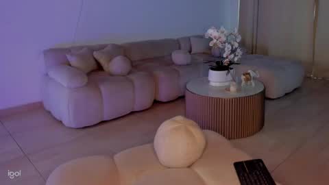 Snapshot of ammy_oxford chatting on 01-04-25, 10:45 Ammy online show from 01-04-25, 10:45