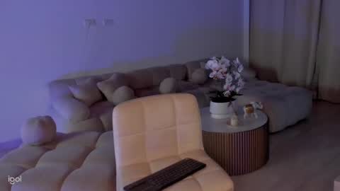 Snapshot of ammy_oxford chatting on 01-07-25, 12:13 Ammy online show from 01-07-25, 12:13