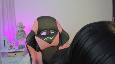 Ammy  online show from 12-14-25, 02:17