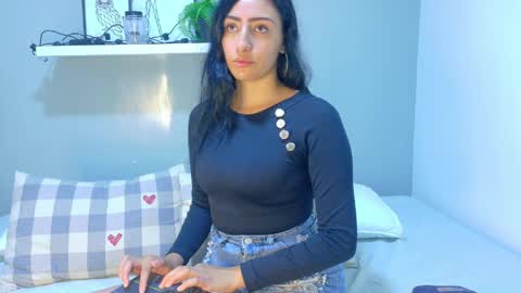 A M M Y  online show from 04-11-26, 11:14