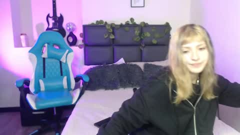 Amnesia online show from 09-30-25, 01:27