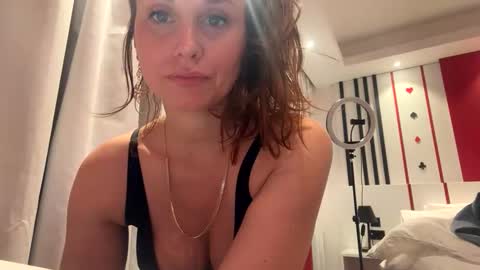 Snapshot of amolika chatting on 02-04-26, 11:42 amolika online show from 02-04-26, 11:42