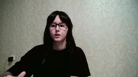 Snapshot of amomira chatting on 09-11-25, 12:00 Amomira online show from 09-11-25, 12:00