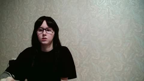 Snapshot of amomira chatting on 10-19-25, 03:07 Amomira online show from 10-19-25, 03:07