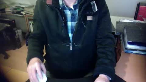 Snapshot of amor2200 chatting on 01-13-25, 06:38 Amor2200 online show from 01-13-25, 06:38