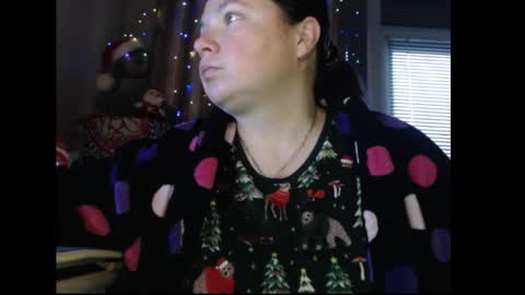 amorelara online show from 11-17-25, 06:08