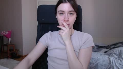 miss unforgettable online show from 04-10-26, 10:31