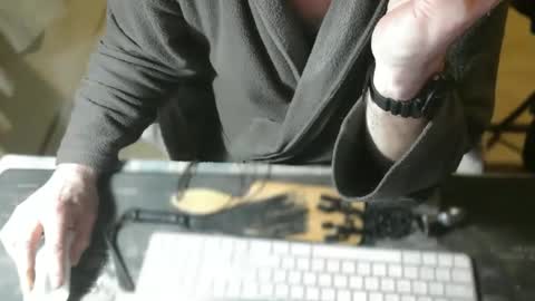 amslave4f online show from 03-24-26, 07:08