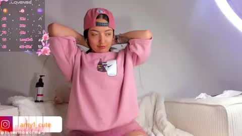 Snapshot of amy1cute chatting on 06-16-26, 12:13 Amy online show from 06-16-26, 12:13