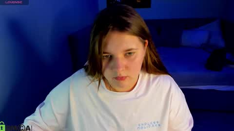 AmyGMT 2 Mon-Sun  0300am-0900am  online show from 09-29-25, 06:51