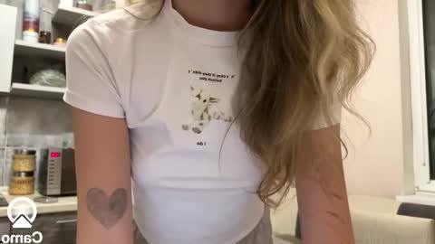 Snapshot of amy_chill chatting on 09-17-25, 06:09 Amy Chill online show from 09-17-25, 06:09