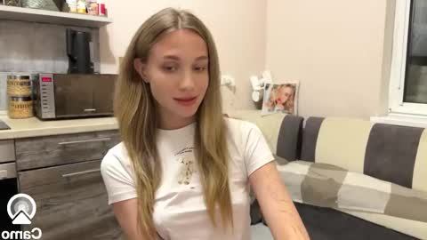 Snapshot of amy_chill chatting on 09-30-25, 05:18 Amy Chill online show from 09-30-25, 05:18