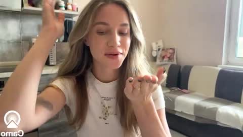 Snapshot of amy_chill chatting on 10-11-25, 12:04 Amy Chill online show from 10-11-25, 12:04