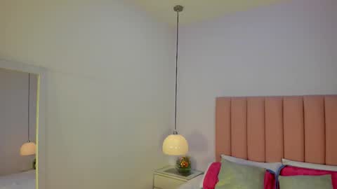 Aleja   online show from 11-16-25, 11:10