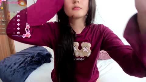 Snapshot of amy_innocent_ chatting on 03-09-25, 11:14 Amy online show from 03-09-25, 11:14