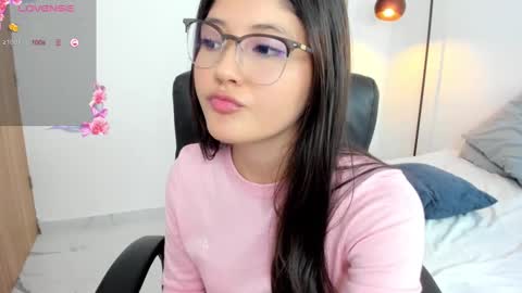 Snapshot of amy_innocent_ chatting on 03-10-25, 08:45 Amy online show from 03-10-25, 08:45