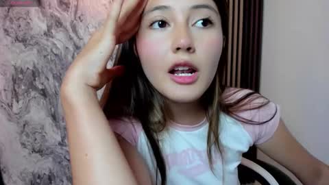 Snapshot of amy_innocent_ chatting on 11-18-25, 08:24 Amy online show from 11-18-25, 08:24