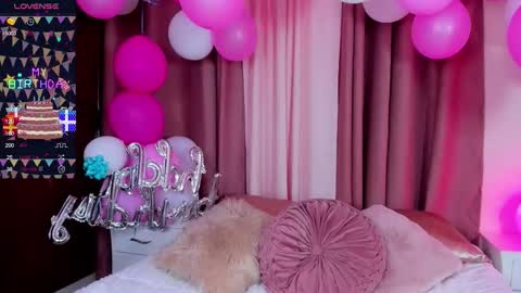 Snapshot of amy_innocent_ chatting on 11-26-25, 08:43 Amy online show from 11-26-25, 08:43