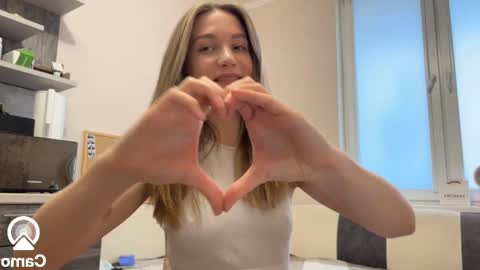 Snapshot of amy_meoww chatting on 02-10-25, 12:18 amy_meoww online show from 02-10-25, 12:18