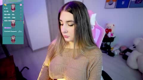 Snapshot of amy_ross1 chatting on 11-27-25, 05:59 Daniela M online show from 11-27-25, 05:59