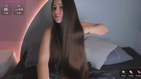 Snapshot of amy_vans_ chatting on 12-15-24, 07:10 Amy nickname Kirby online show from 12-15-24, 07:10
