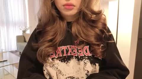 Snapshot of amyalwayshere chatting on 01-11-26, 03:17 girl next door named Amy online show from 01-11-26, 03:17