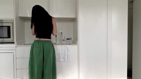 Snapshot of amyalwayshere chatting on 02-05-26, 02:00 girl next door named Amy online show from 02-05-26, 02:00