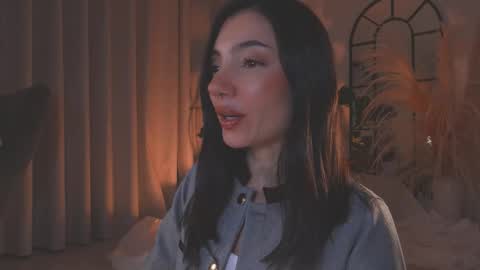Snapshot of amyarmstrong chatting on 09-29-25, 01:11 Amy Armstrong online show from 09-29-25, 01:11