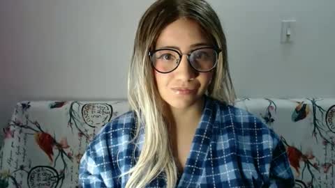 Snapshot of amycosplay99 chatting on 01-16-25, 10:55 amycosplay99 online show from 01-16-25, 10:55