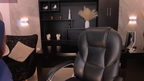 Snapshot of amydavis_ chatting on 01-10-25, 08:04 Amy online show from 01-10-25, 08:04