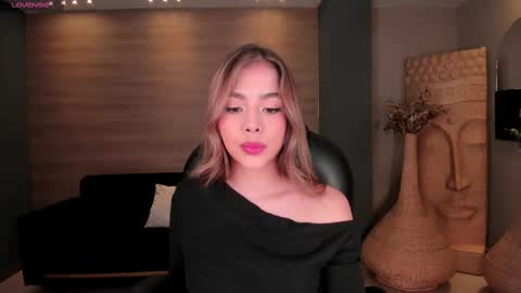 Snapshot of amydavis_ chatting on 02-20-25, 03:12 Amy online show from 02-20-25, 03:12