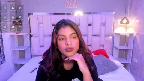 amyevan_ online show from 10-14-25, 08:42