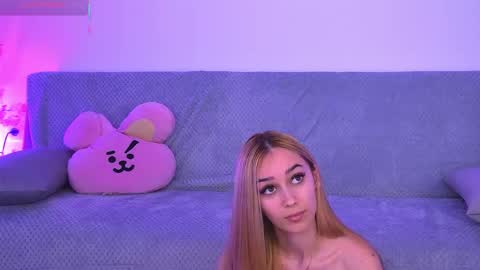 Snapshot of amykentt chatting on 04-19-26, 02:38 amykentt online show from 04-19-26, 02:38