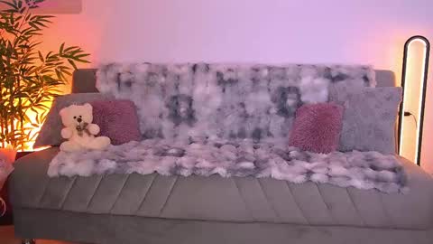 Snapshot of amykentt chatting on 05-19-26, 04:13 amykentt online show from 05-19-26, 04:13