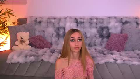 Snapshot of amykentt chatting on 05-26-26, 04:36 amykentt online show from 05-26-26, 04:36