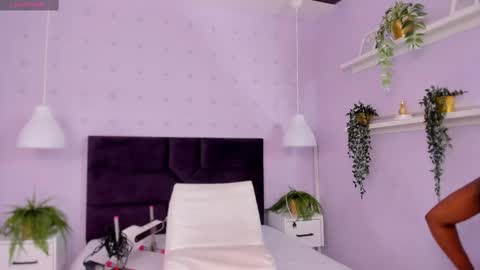 Snapshot of amykord chatting on 10-10-25, 11:53 Amykord online show from 10-10-25, 11:53