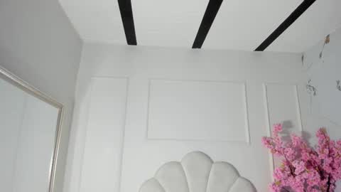 Snapshot of amykord chatting on 10-17-25, 11:35 Amykord online show from 10-17-25, 11:35