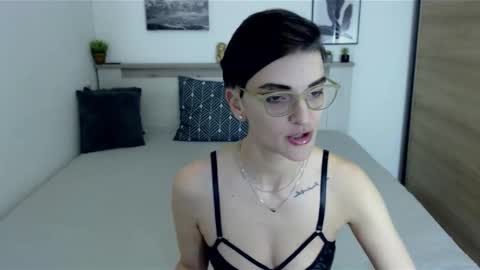 Snapshot of amylexy chatting on 01-06-25, 11:07 Hi there guys My pleasure in your hands pvt is open online show from 01-06-25, 11:07
