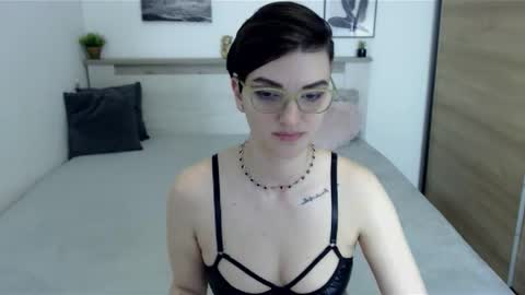 Snapshot of amylexy chatting on 03-28-26, 08:08 Hi there guys My pleasure in your hands pvt is open online show from 03-28-26, 08:08