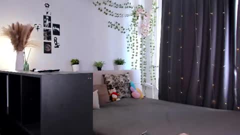 Amy online show from 07-11-26, 12:41